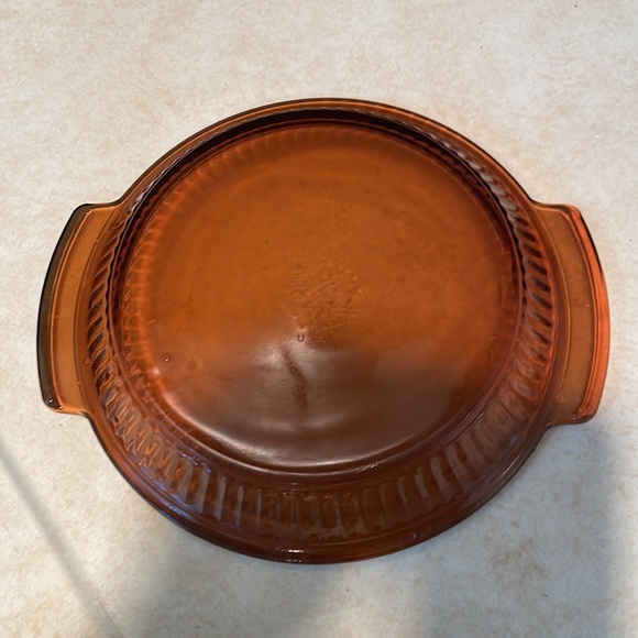 ANCHOR-HOCKING brown glass pie & quiche dish - Picture 2 of 2